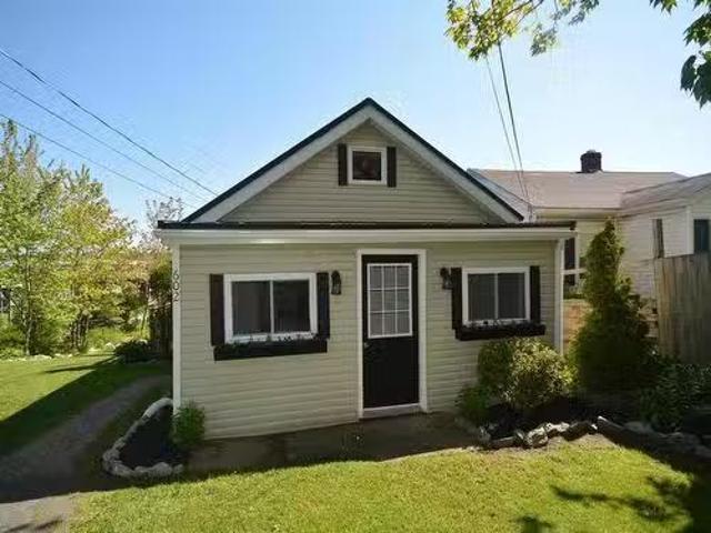 602 Herring Cove Road, Halifax, NS, B3R 1X6 house for sale.