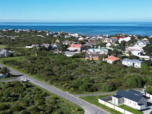 602 m² Land available in Kleinbaai