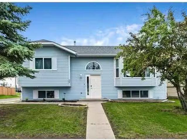 603 10 Avenue, High River, AB, T1V 1K2 house for sale Listi.