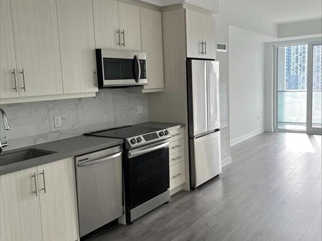 603 95 Oneida Crescent, Richmond Hill | 2+1Beds/2Bath, Condo, $3,300/mo | Condos. Ca