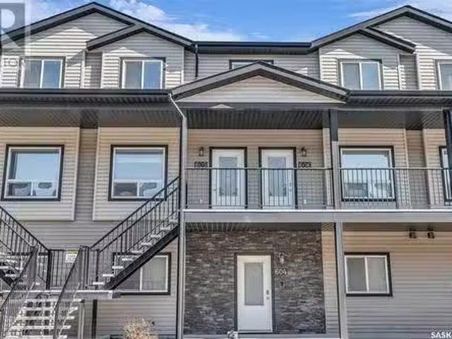 605 3814 Dewdney Avenue E, Regina, SK, S4Z 0A6 townhouse for.