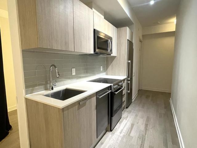 605 57 St Joseph Street, Toronto | Leased, C12710 | Condos. Ca