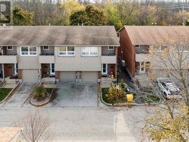 605 Tenth Street, Collingwood, ON, L9Y 4K6 townhouse for sale | Listing ID S12062 | Royal LePage