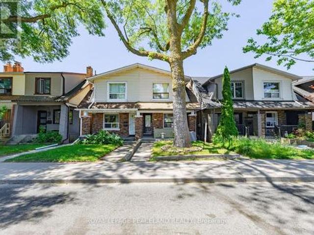 606 Coxwell Avenue, Toronto, ON, M4C 3B6 house for sale | Listing ID E13418 | Royal LePage