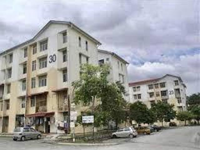 606sft3Room 1Bathroom Rista Villa Apartment Puchong for sale