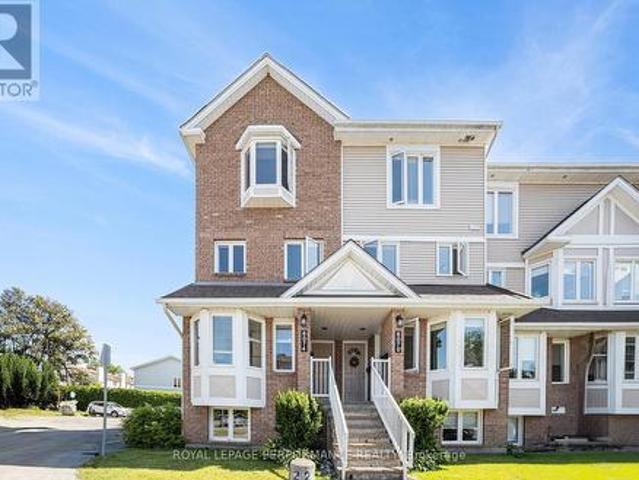 6074 Red Willow Drive, Ottawa, ON, K1C 7J5 townhouse for sale | Listing ID X12269 | Royal LePage