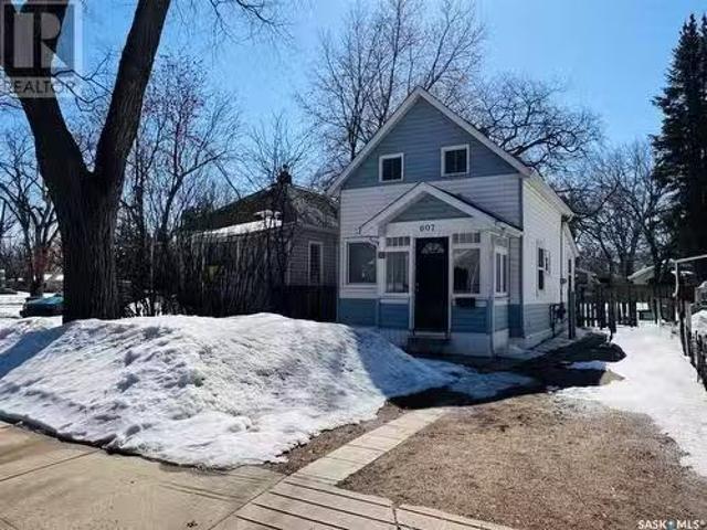 607 28Th Street W, Saskatoon, SK, S7L 0L2 house for sale Li.