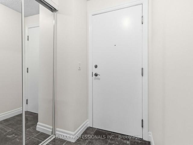 607 2 Lake Shore Boulevard W, Etobicoke | Leased, W13550 | Condos. Ca