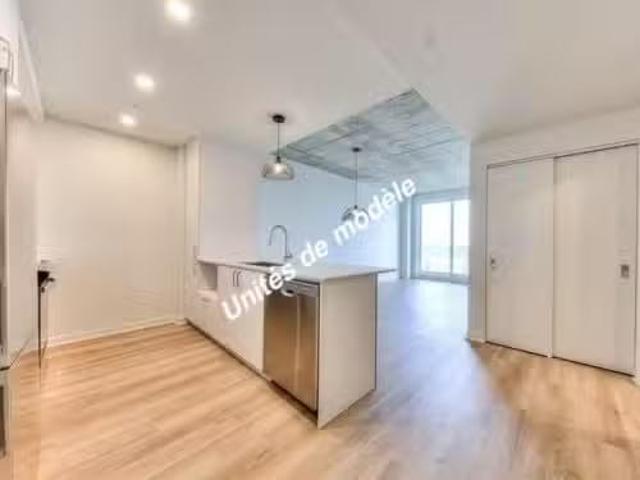 607 515 Rue Des Marronniers, Candiac, QC, J5R 0T5 condo for.