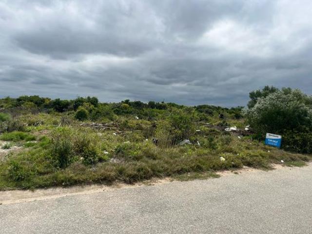 607 m² Land available in Bluewater Bay