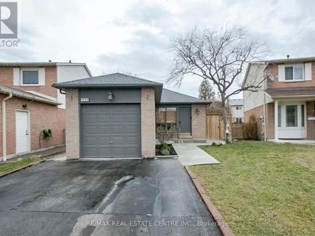 6089 Fullerton Crescent, Mississauga, ON, L5N 3A3 house for sale | Listing ID W12001 | Royal LePage