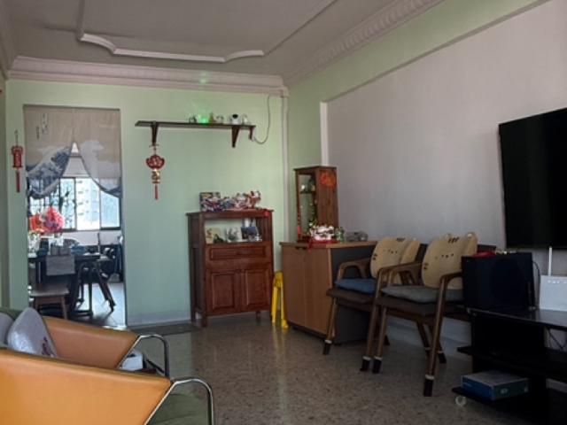 608 Clementi West Street 1 HDB Apartment Room Rental, $1,000, 1 Bed 1 Bath 96 sqft $10.42 psf