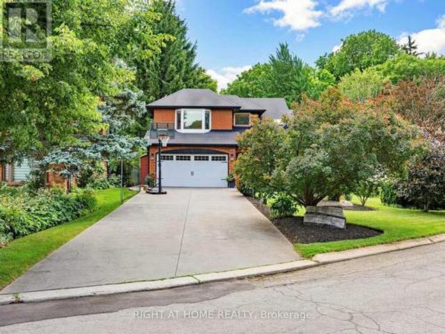 608 Highvalley Road, Hamilton, ON, L9G 3X3 house for sale | Listing ID X13611 | Royal LePage