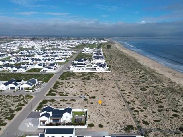 608 m² Land available in Velddrif