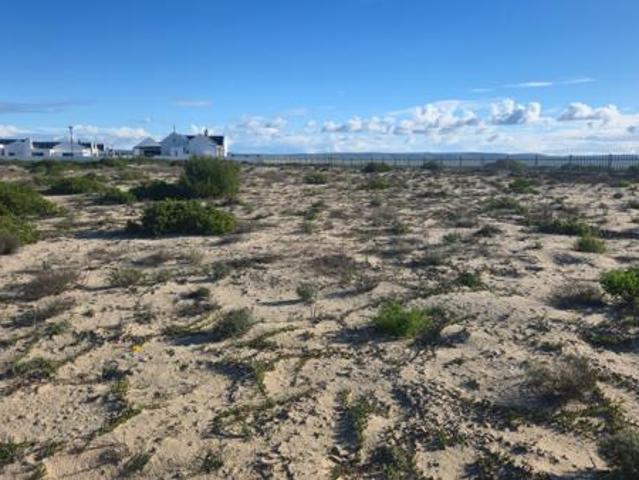 608 m² Land available in Velddrif