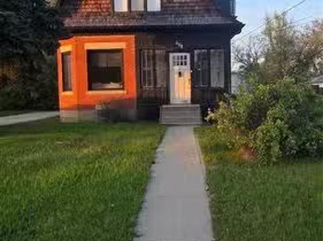 608 Walsh Avenue, Oxbow, SK, S0C 2B0 house for sale Listing.