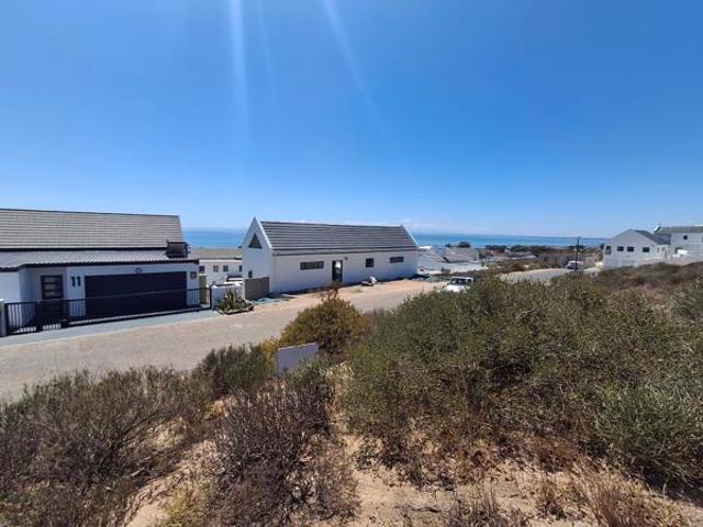 609 m² Land available in Britanica Heights