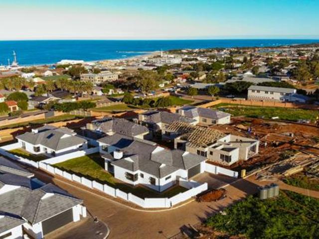 609 m² Land available in Jeffreys Bay Central