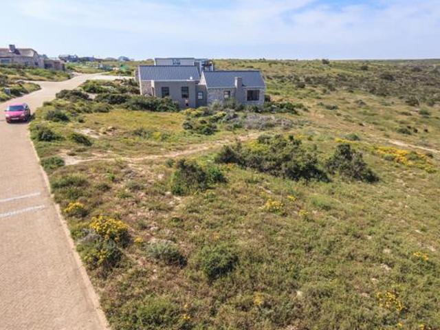 609 m² Land available in Langebaan Central