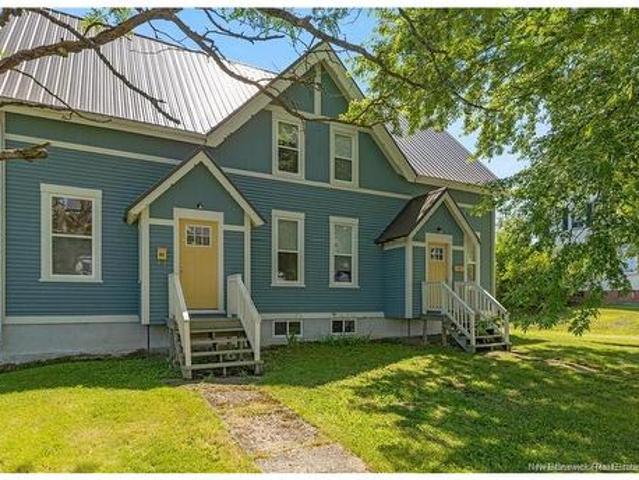 60 62 Queensway, Saint Stephen, NB, E3L 1J5 house for sale | Listing ID NB142875 | Royal LePage