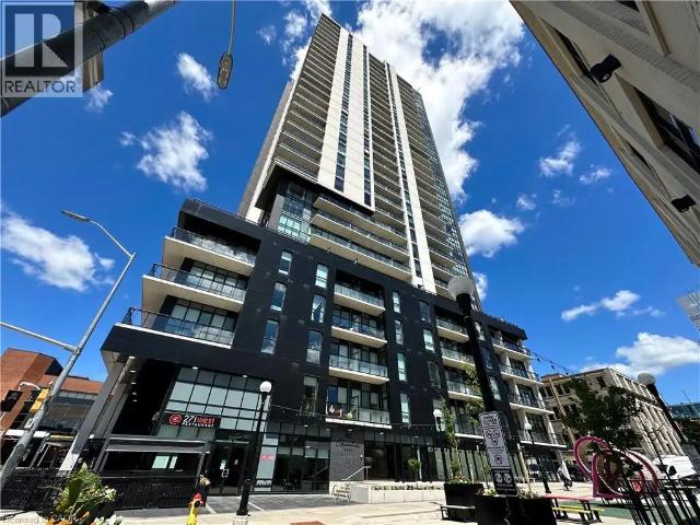 60 CHARLES Street W Unit# 1110