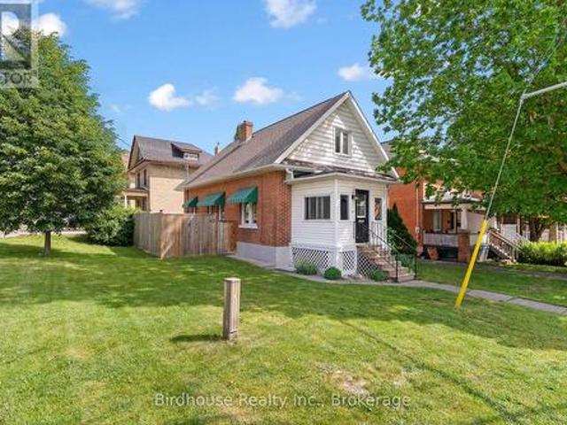 60 Wellington Street, Kawartha Lakes Lindsay, ON, K9V 3N5 house for sale | Listing ID X13504 | Royal LePage