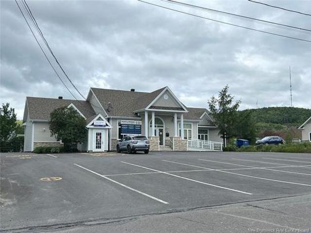 60 Bateman Ave, Edmundston, NB, E3V 4X6 commercial for sale | Listing ID NB144058 | Royal LePage