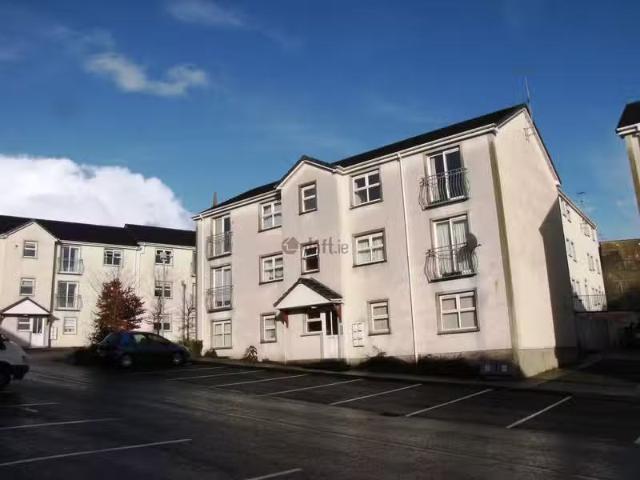 60 Burnside Apt, Letterkenny, Co. Donegal is for rent