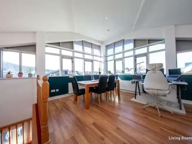 60 Cluain Shee, Aikens Village, Sandyford, Dublin 18, D18Y079.
