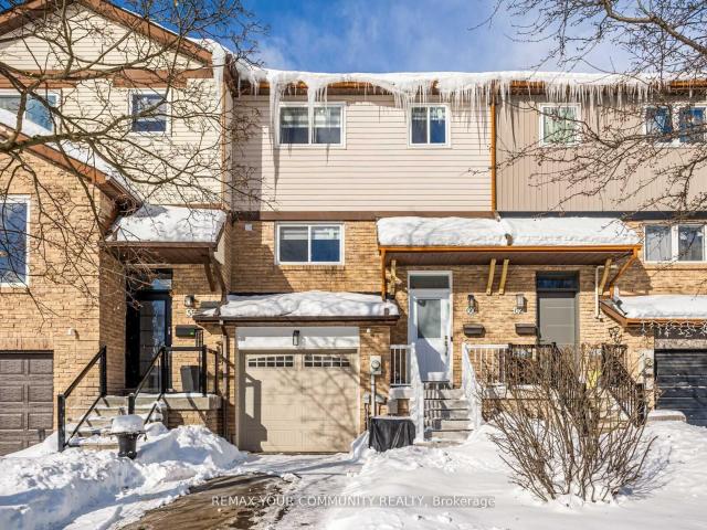 60 Dana Crescent, Thornhill | For Sale @ $1,039,000 | Condos. Ca