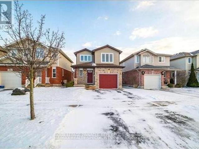 60 Everglade Crescent, Kitchener, ON, N2E 3Y6 house for lease | Listing ID X13515 | Royal LePage