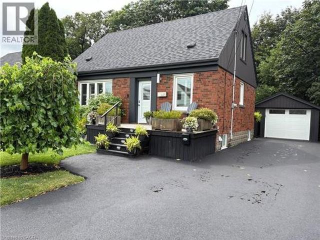 60 Galbraith Drive, Hamilton, ON, L8G 1Z9 house for sale | Listing ID 40851 | Royal LePage