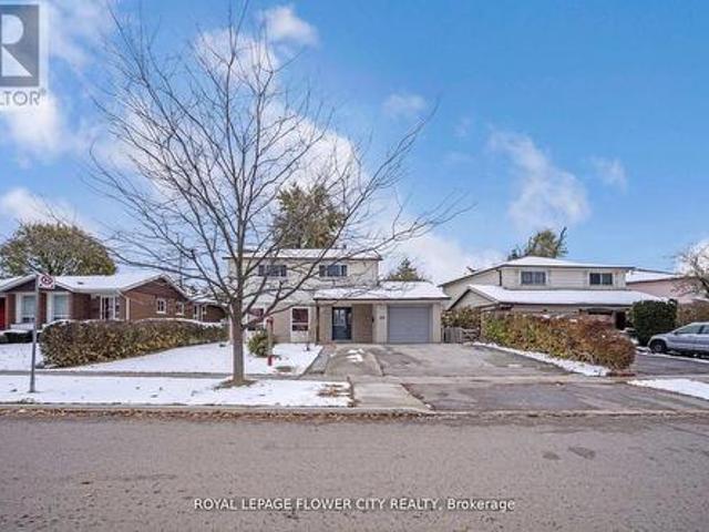 60 Lexington Avenue, Toronto, ON, M9V 2G8 house for sale | Listing ID W13216 | Royal LePage