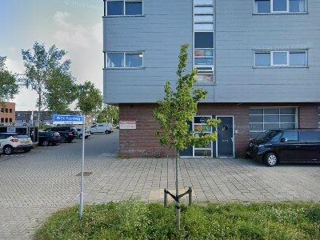 60 m2 office space for rent in Zaanstad