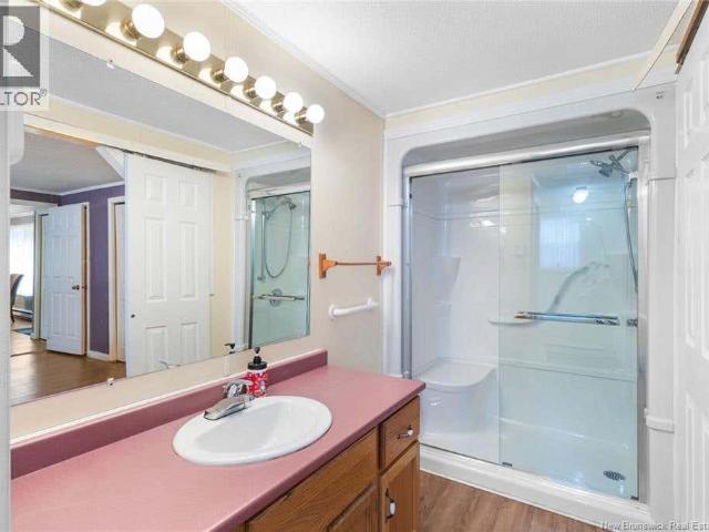 60 Memorial Drive, Minto, NB E4B3L3 House For Sale | RE/MAX | NB132106