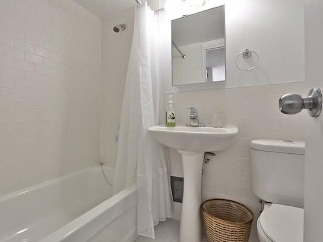 60 Mountview Ave. 1 Bedroom Apartment for Rent at 60 Mountview Ave, Toronto, ON M6P 2L4 High Park
