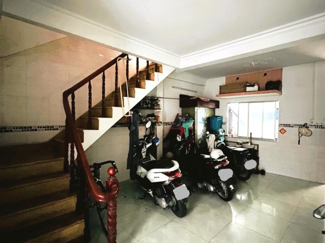 60m2 âu cơ – 3 tầng – 6 pn – nở hậu – hoàn công đủ hơn 4 tỷ