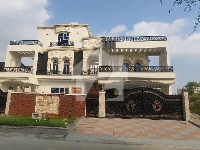 60x100 Super Luxury House For Sale FGEHA Sector G 14/4 Islamabad