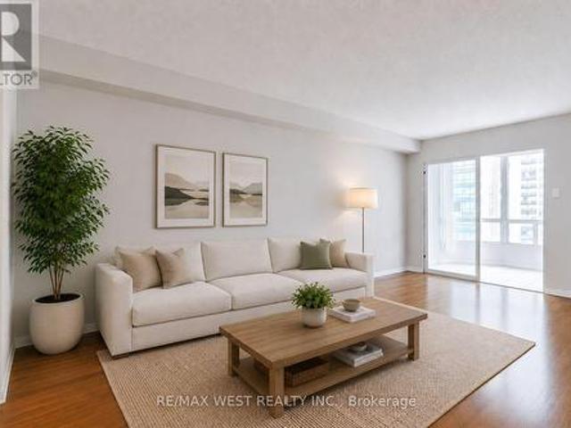 610 115 Hillcrest Avenue, Mississauga, ON, L5B 3Y9 condo for sale | Listing ID W13528 | Royal LePage