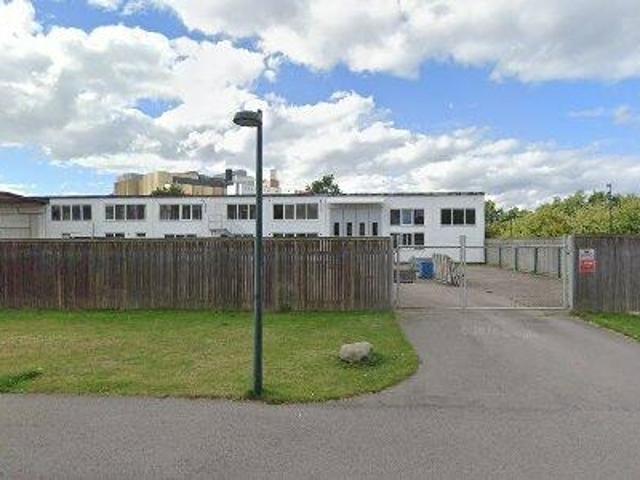 610 m2 lager uthyres i Helsingborg