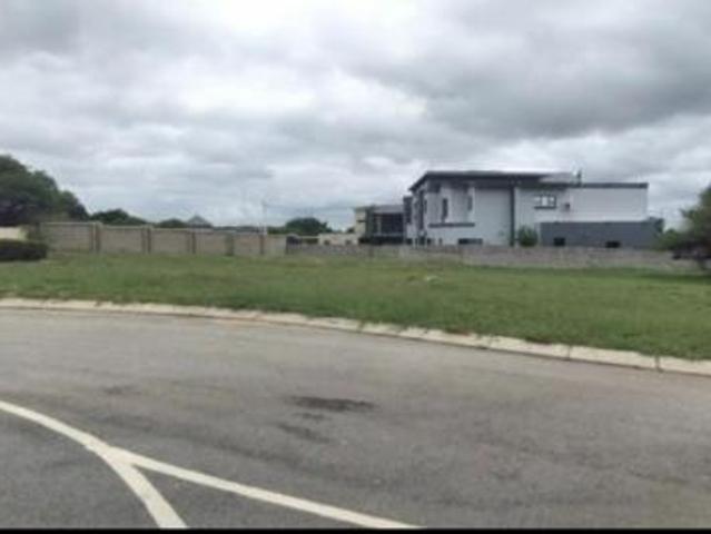 610 m² Land available in Woodhill Estate