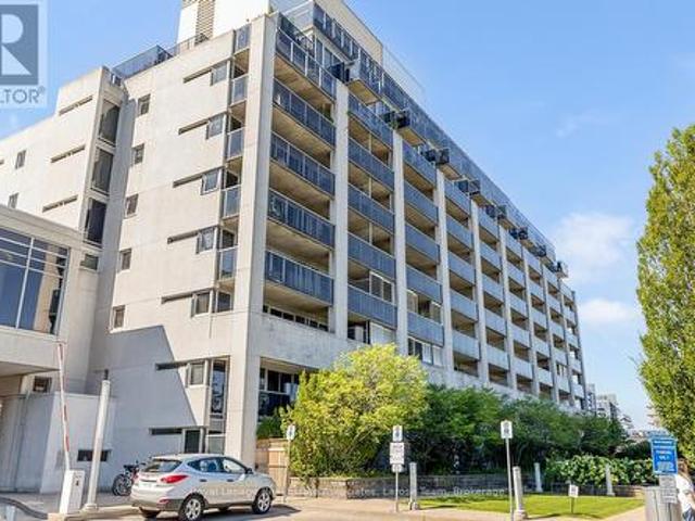 611 1 The Queensway, Toronto, ON, M8Z 0A8 condo for sale | Listing ID W13624 | Royal LePage