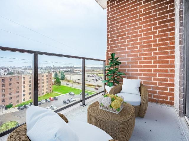611 Davenport Road 2 Bedroom Apartment for Rent at 611 Davenport Rd, Waterloo, ON N2L 0L3 Colonial Acres
