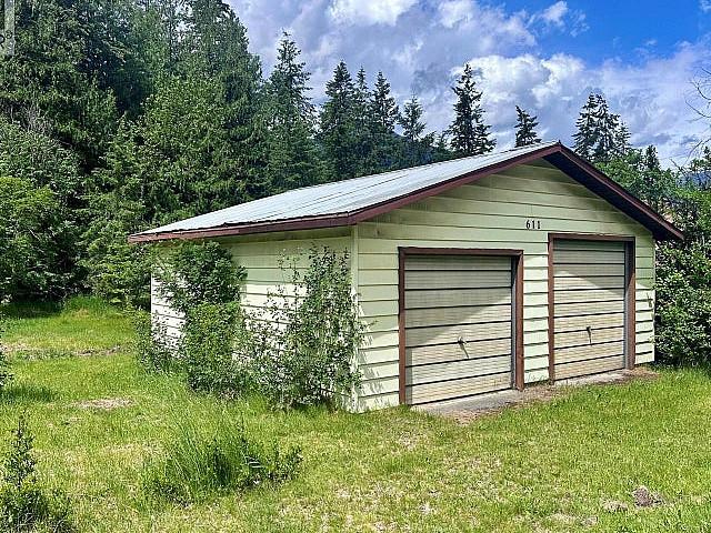 611 Slocan Street Slocan, British Columbia