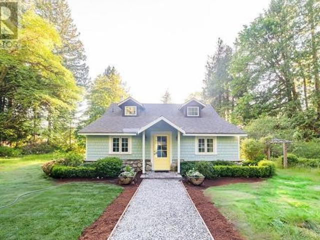6129 Sechelt Inlet Road, Sechelt, BC, V7Z 0L3 house for sale | Listing ID R2988 | Royal LePage