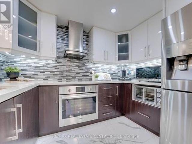 612 300 Webb Drive, Mississauga, ON, L5B 3W3 condo for sale | Listing ID W12079 | Royal LePage