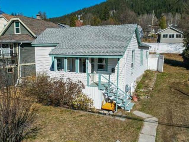 612 SIXTH STREET Nelson British Columbia
