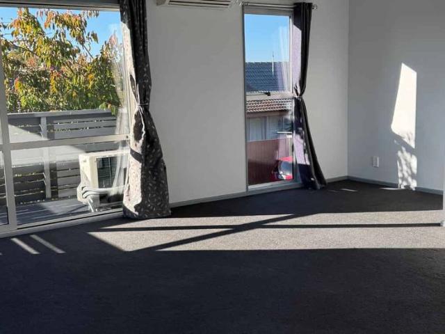 6/12 Washbournes Road, Wigram