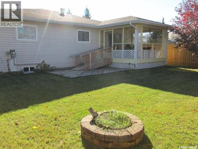 613 9Th Avenue W, Nipawin, SK, S0E 1E0 house for sale | Listing ID SK027472 | Royal LePage