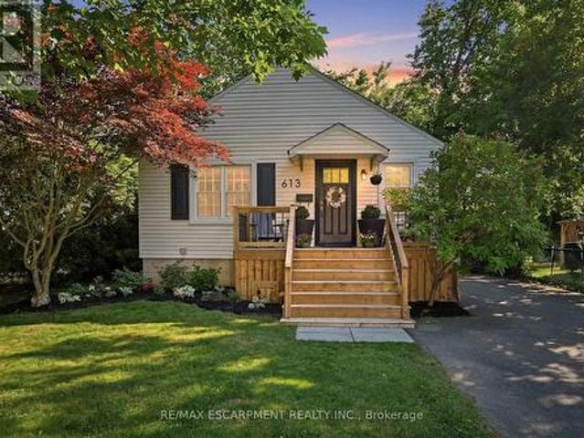 613 Clark Avenue, Burlington, ON, L7S 1P1 house for sale | Listing ID W13587 | Royal LePage